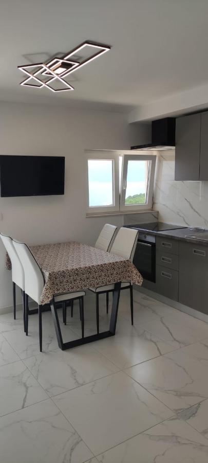 Apartments Inbox Kostrena Esterno foto